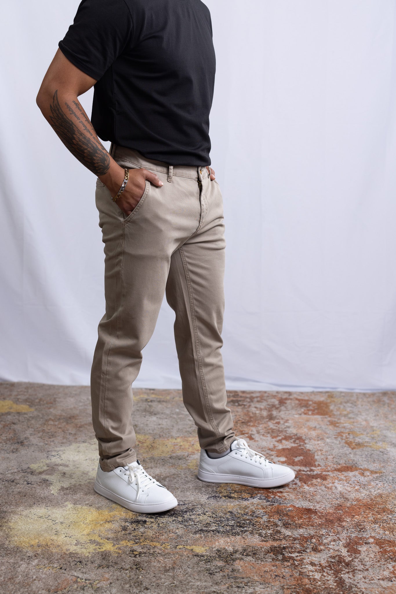 GS Chino–Hose Capuccino - Green Stitches